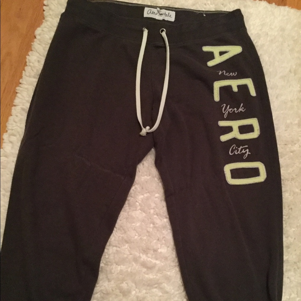 Aeropostale Capri Sweat Pants