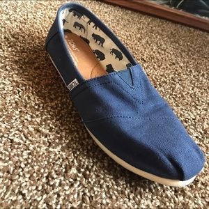 Navy Blue 🖤 TOMS 🖤