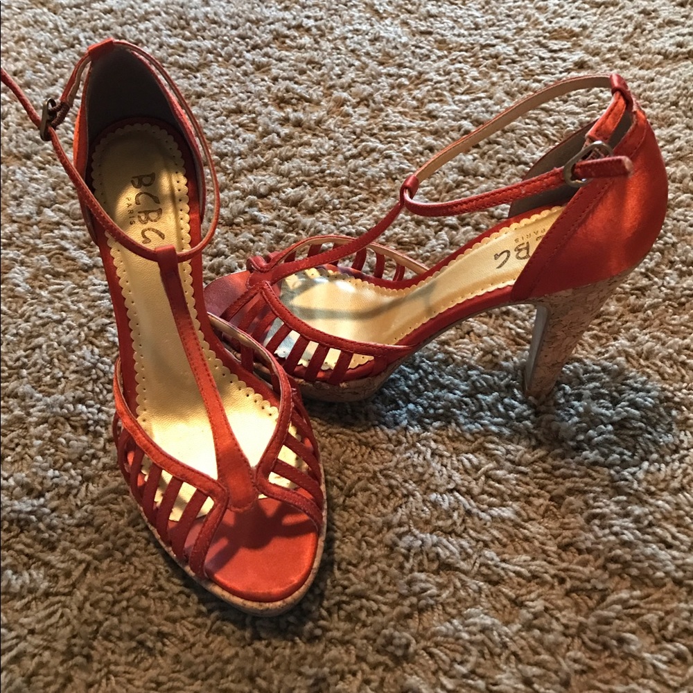 Heels - Picture 2 of 2