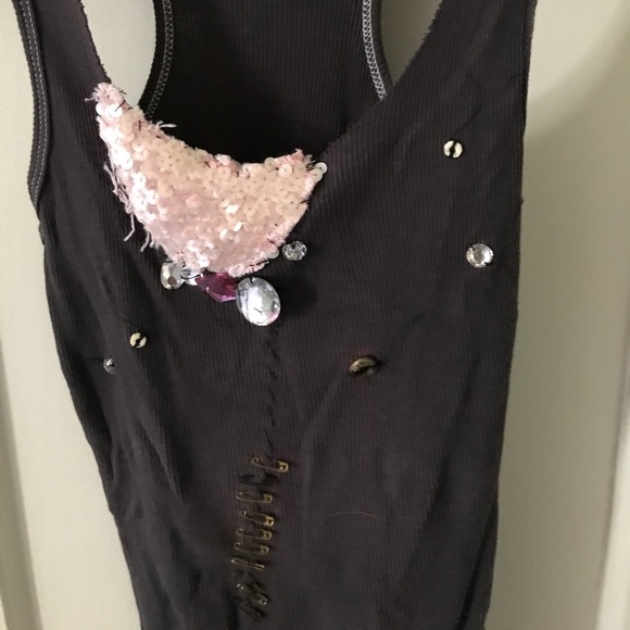 Very funky tank top - Picture 2 of 3