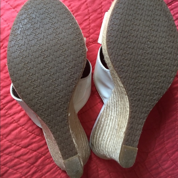 💯Authentic MK espadrille wedge, - Picture 4 of 6