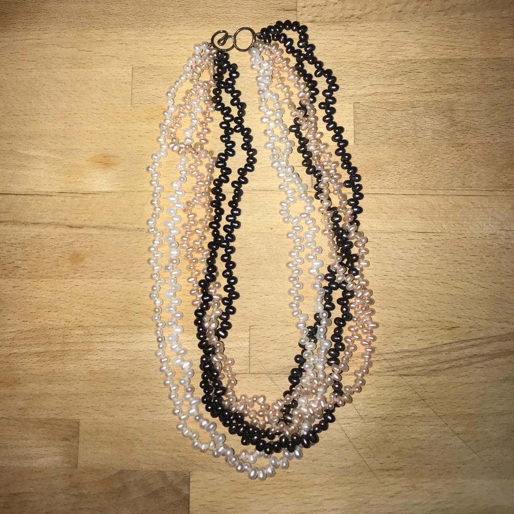 Multicolored water pearl necklace