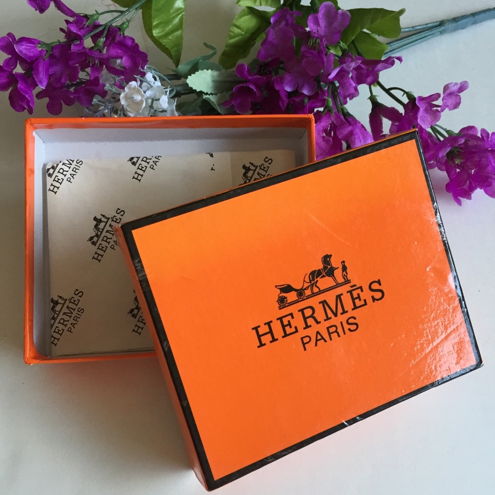 HERMĒS PARIS