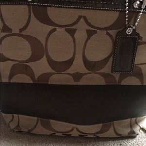 A GENTLY used Coach purse 24%OFF TODAY ONLY!!