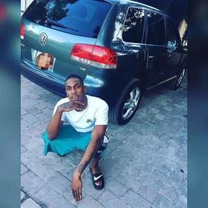 Meet your Posher, Eian