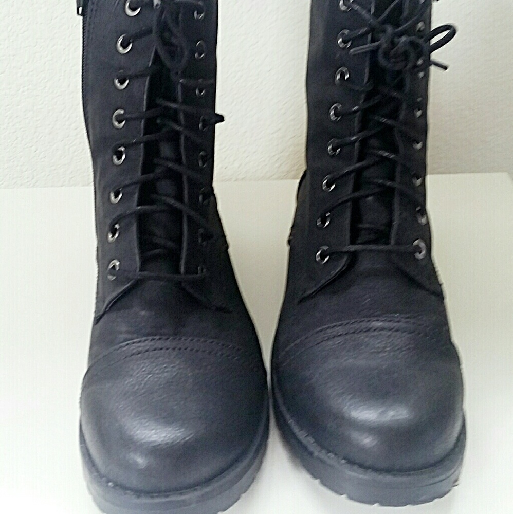 Mossimo Black Combat Boots, 8.5