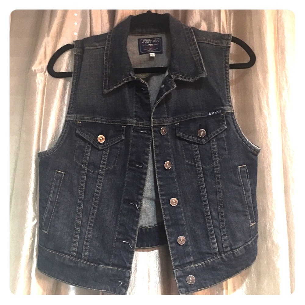 Sleeveless denim vest