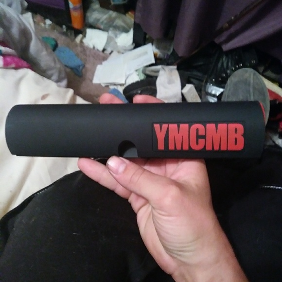 Bluetooth speaker - Picture 1 of 1