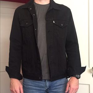 Levi's trucker jacket