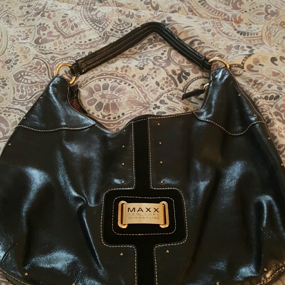 MAXX NEW YORK LEATHER HOBO