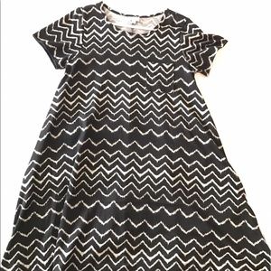 Lularoe Carly Size M