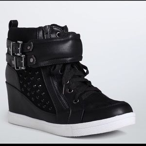 Black Wedge Sneakers (Wide Width)