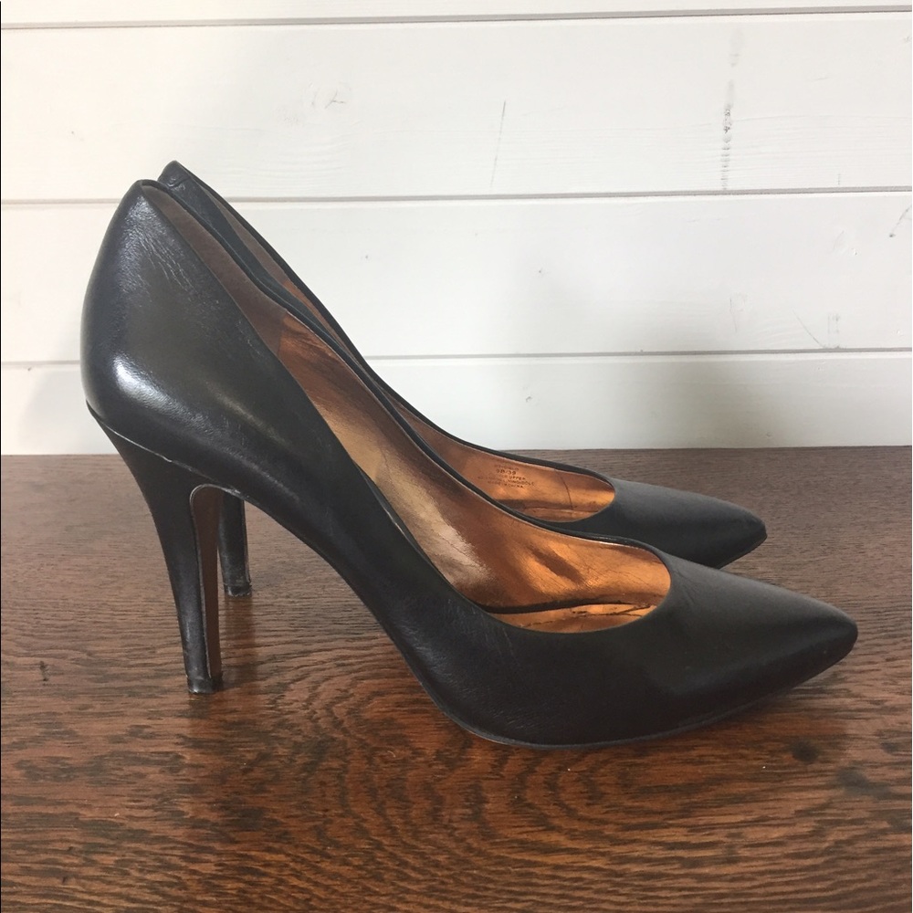 BCBG STILETTO HEELS