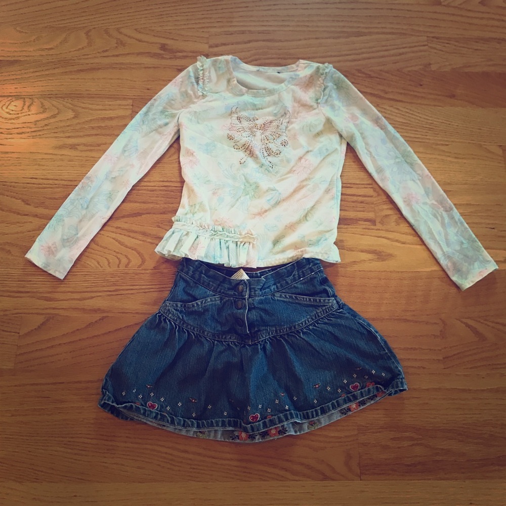 🔥EASTER SALE🔥A shirt and cute skirt