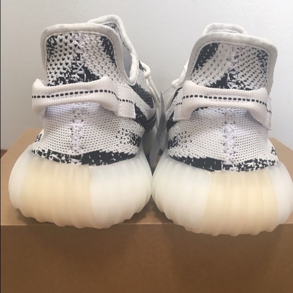 Yeezy boost 350 V2 Zebra size 11 - Picture 3 of 5