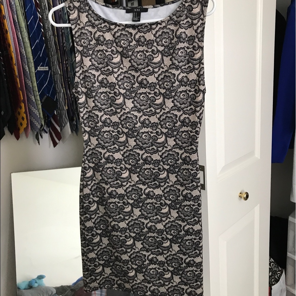 Lace print forever 21 mini stretch