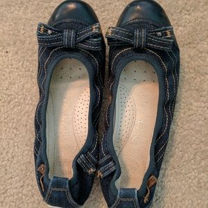 Geox Jean-style leather flats