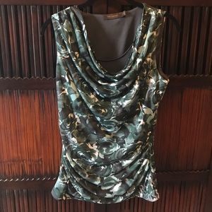 The Limited floral tank! Size small