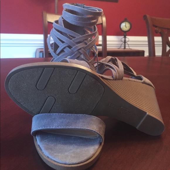 NWOT Fergalicious wedges - Picture 4 of 4
