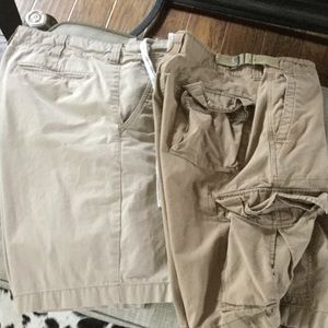 ❤️$$$SOLD$$$❤️PAIR Men's khaki shorts