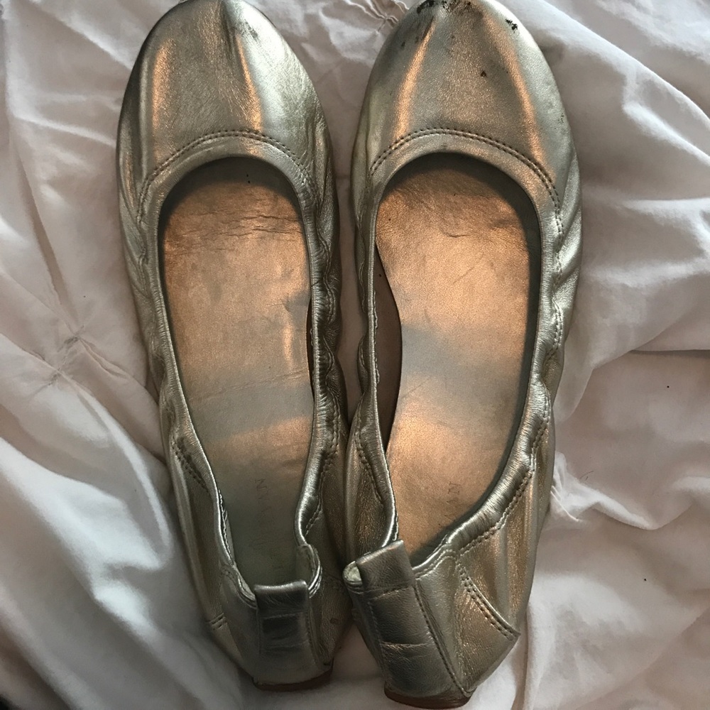 Cole Haan soft gold flats size 8.5