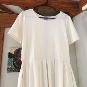 💕Lularoe Amelia in solid delicious CREAM 💕