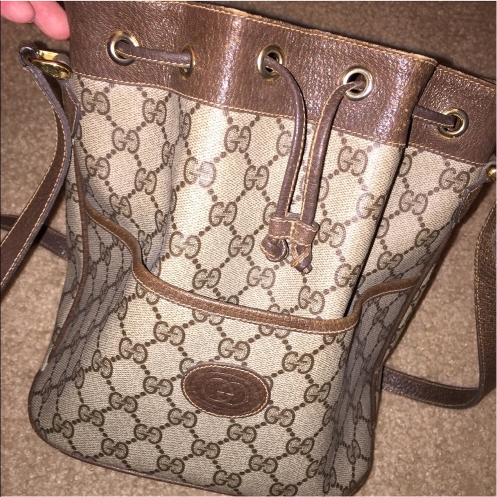 SOLD 🎉🎊HOST PICK🎊🎉 Vintage Gucci Bucket Bag