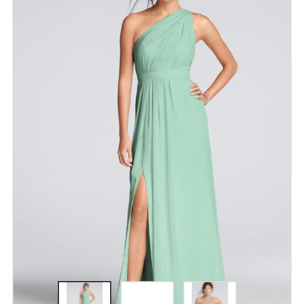David's Bridal bridesmaid dress in "Mint". Worn 1x