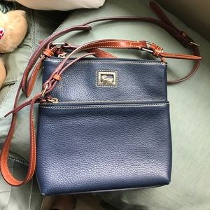 Dooney and Bourke Cross body bag