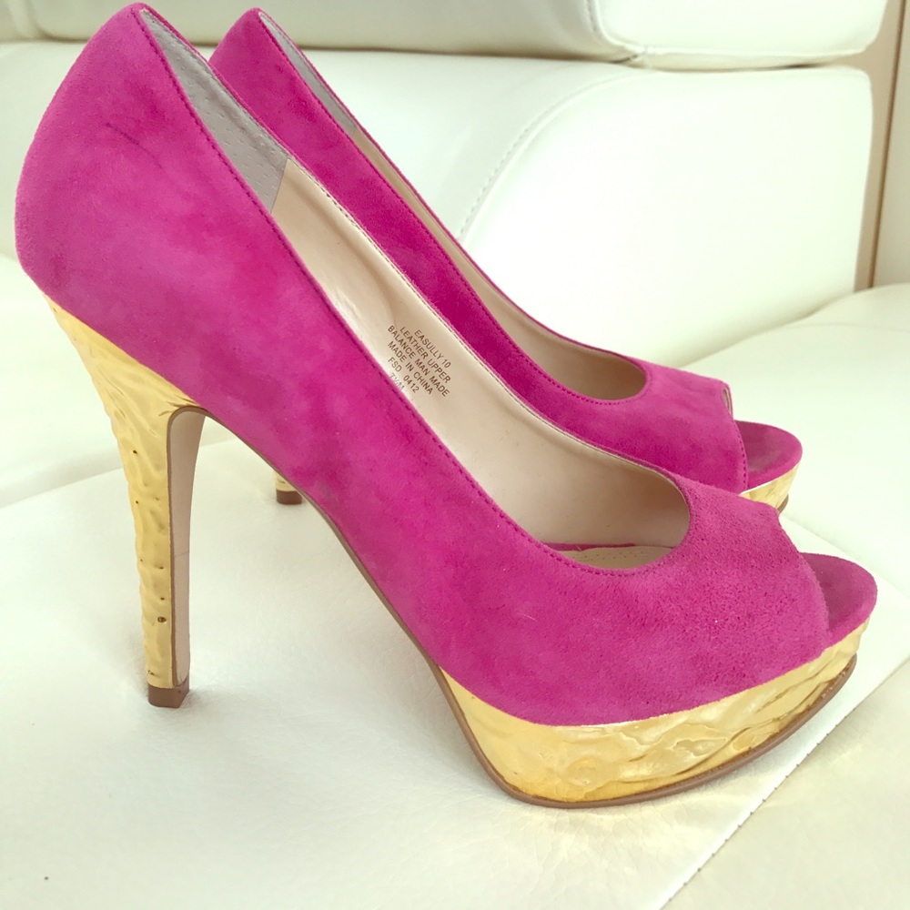 Sully Womens Pink Peep Toe Suede Platforms Heels