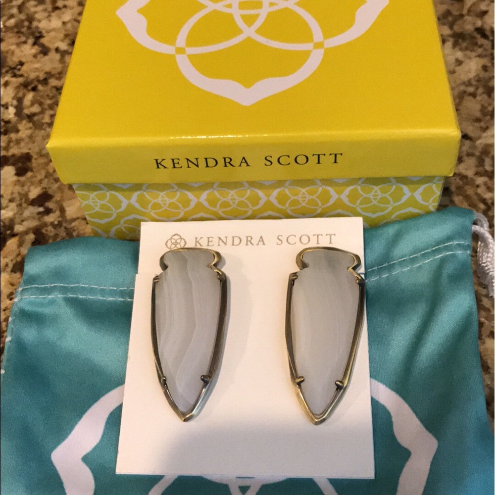 Kendra Scott Kathryn Earrings, White Banded Agate