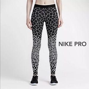 No longer available! • NIKE • Giraffe  Leggings
