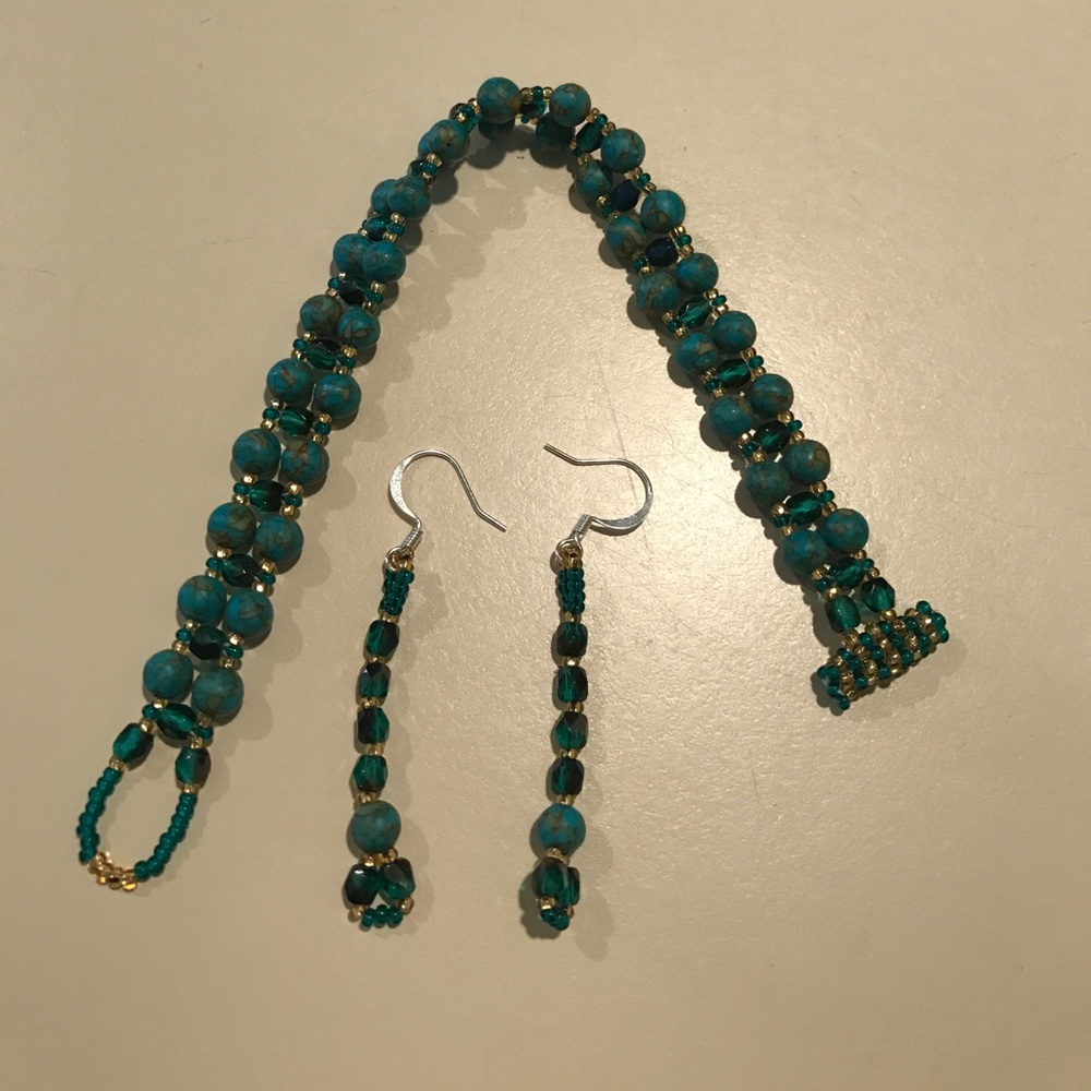 Bracelet earring set