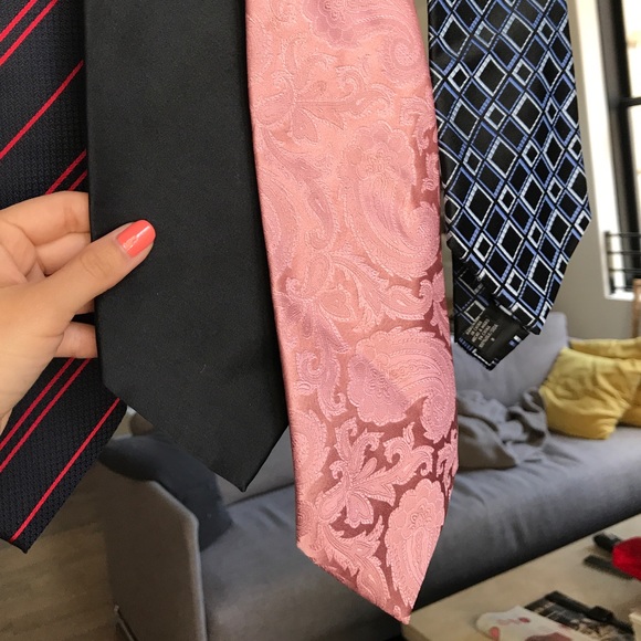 Ties! - Picture 3 of 4