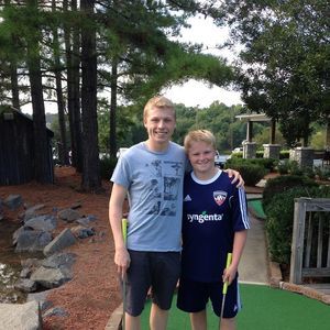 Meet your Posher, Elliot