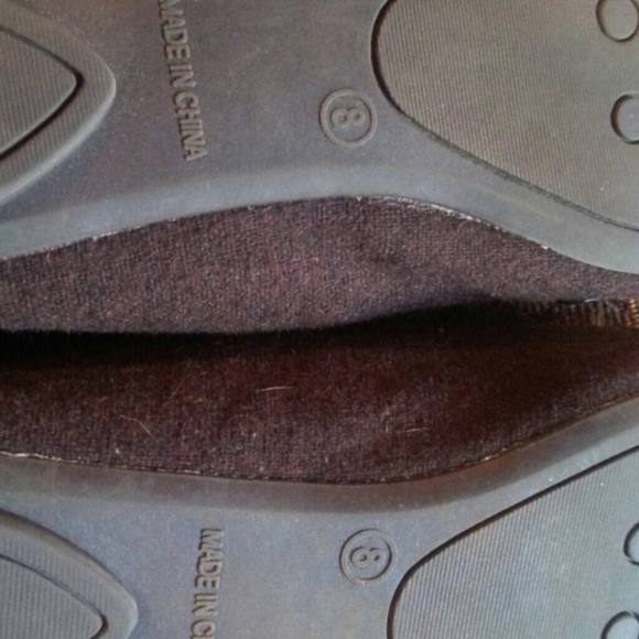 Chocolate Flats - Picture 3 of 3