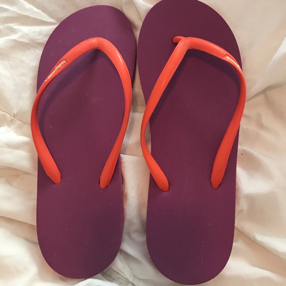 Feelgoodz Whole Foods flip flops size 8/9
