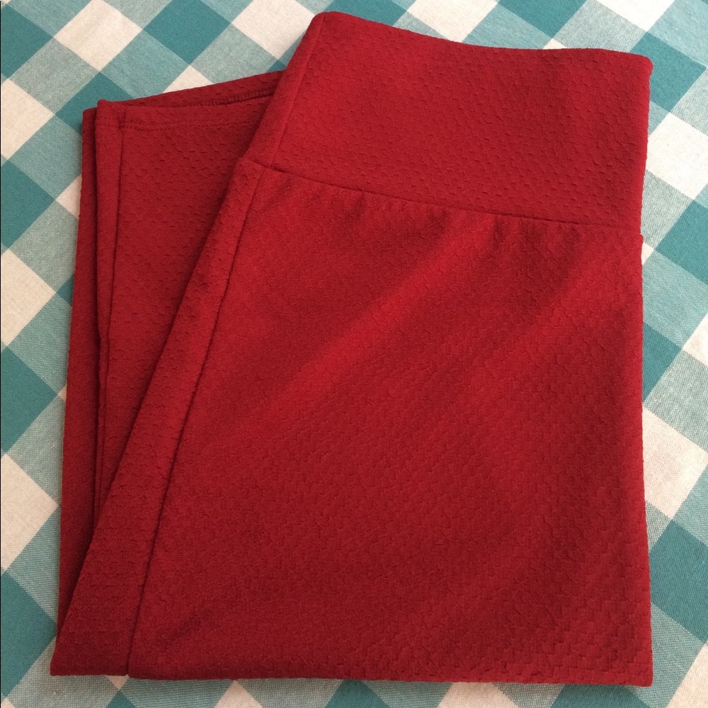 ❤️Lularoe Cassie pencil skirt sassy RED ❤