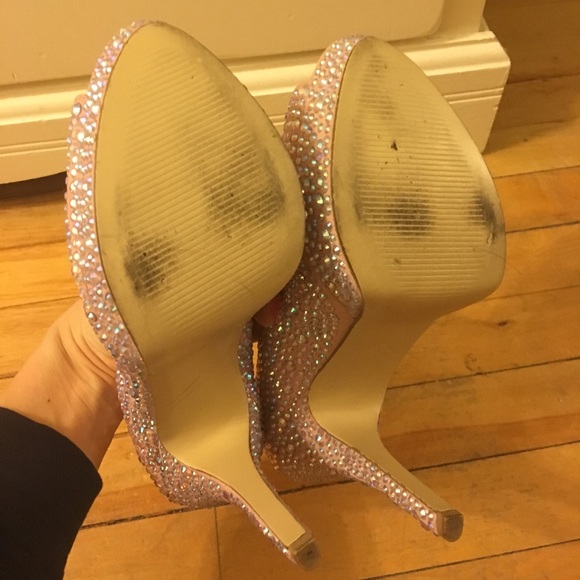 Crystal/bedazzled pumps - Picture 3 of 4