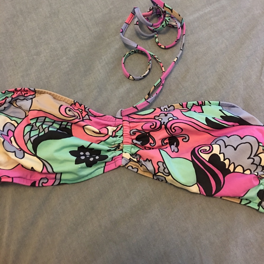 Bandeau bikini top