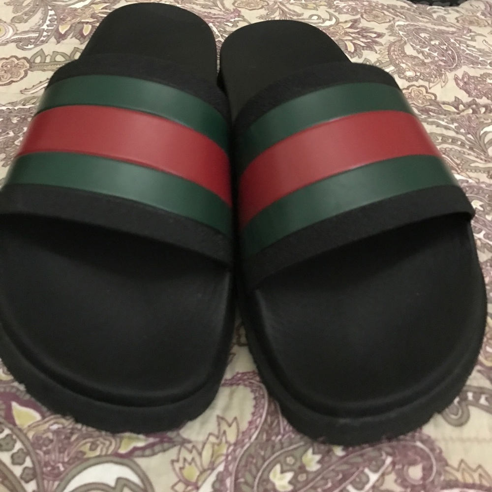 Gucci flip flops