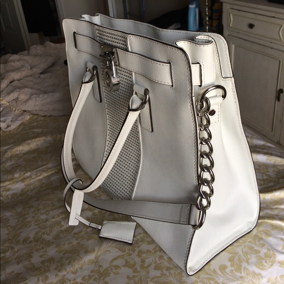 Michael Kors Microstud HM Stripe Optic White - Picture 4 of 5