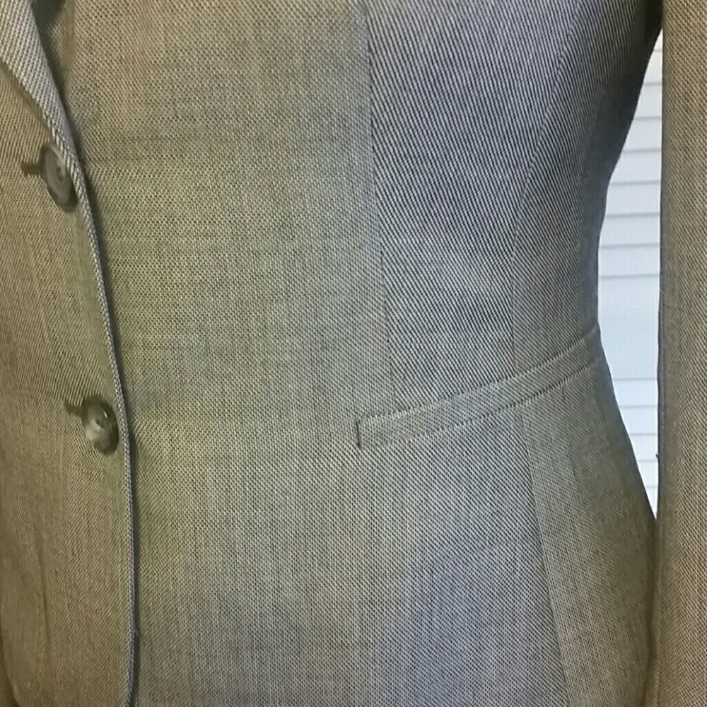 Blazer - Picture 2 of 4