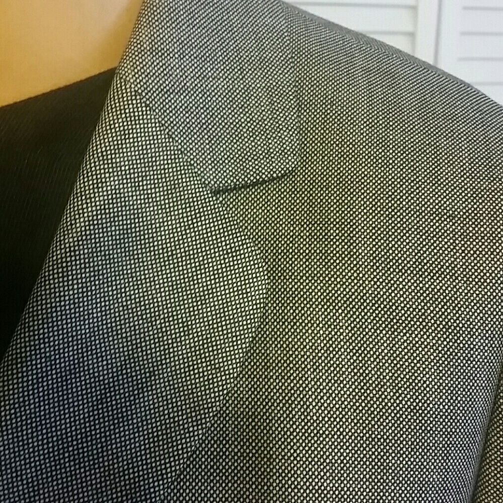 Blazer - Picture 3 of 4