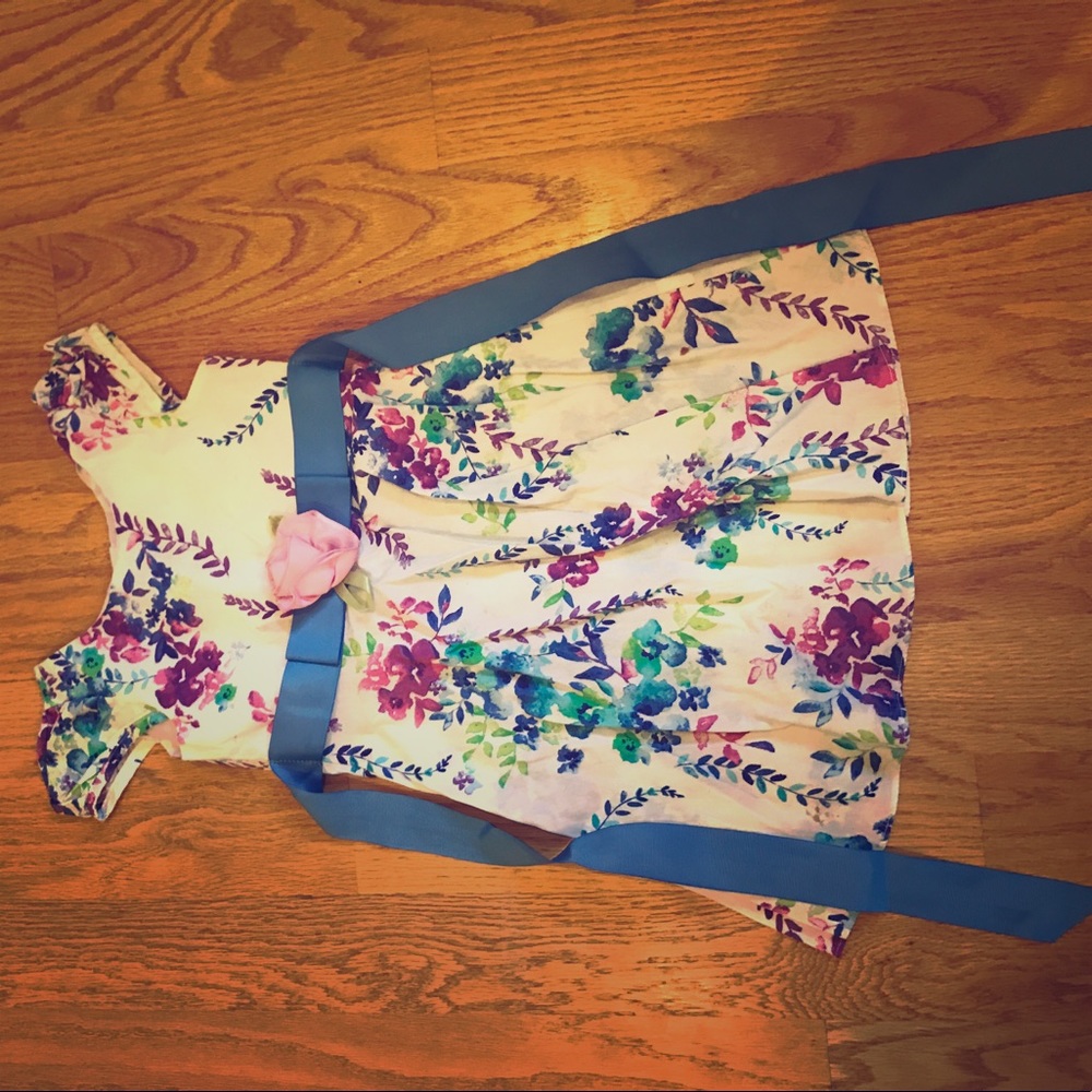 Nice dresses and shirts.