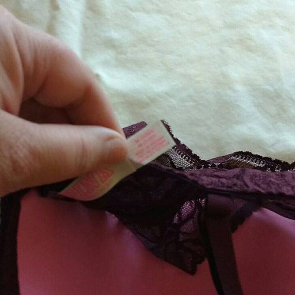 Victoria's Secret Pink Bra - Picture 3 of 3