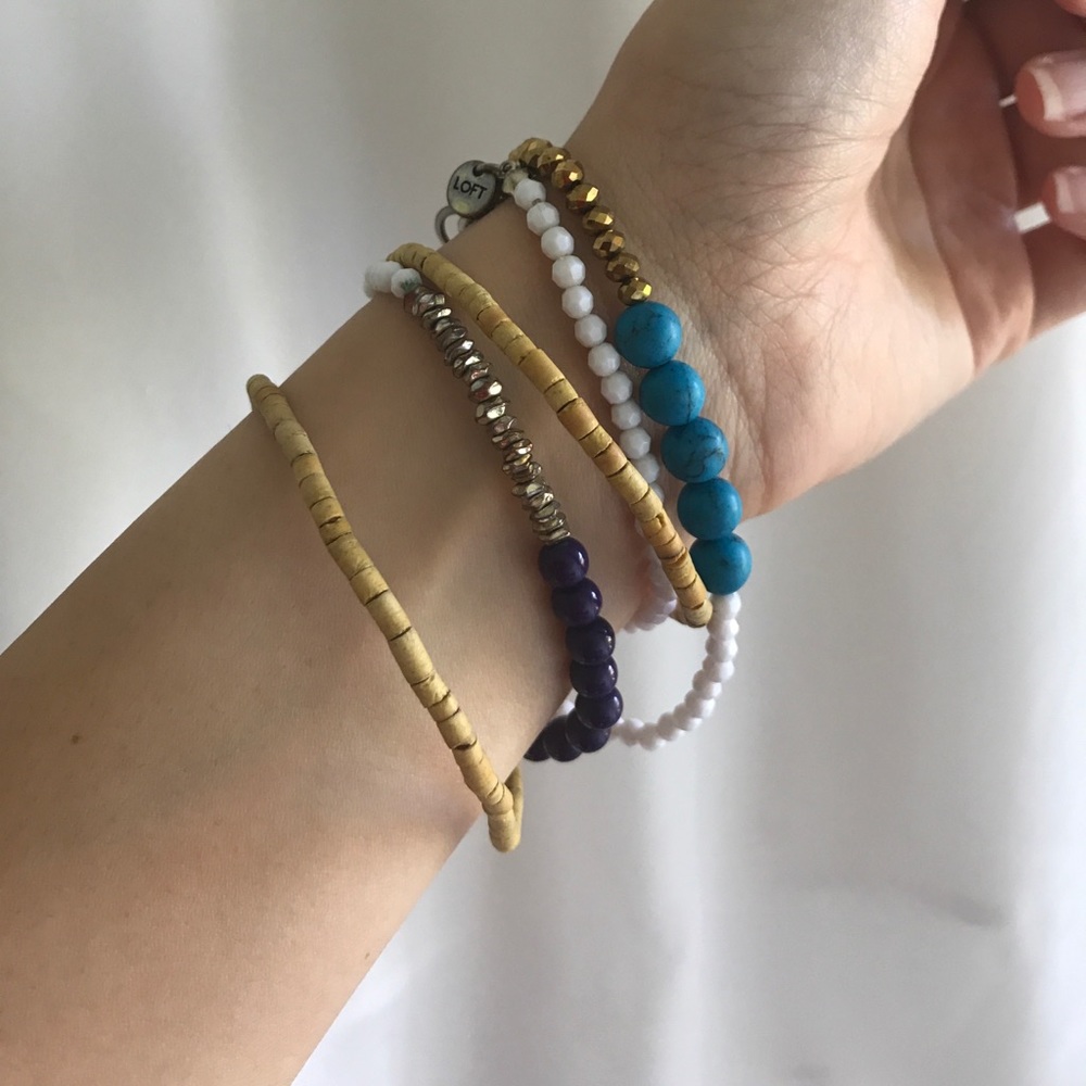 Necklace - bracelet beaded accessory