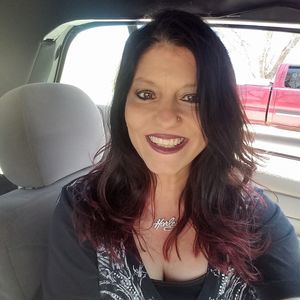 Meet your Posher, Carrie
