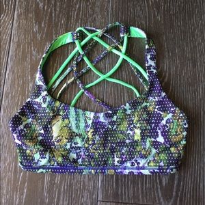 Lululemon Free to be Wild sports bra