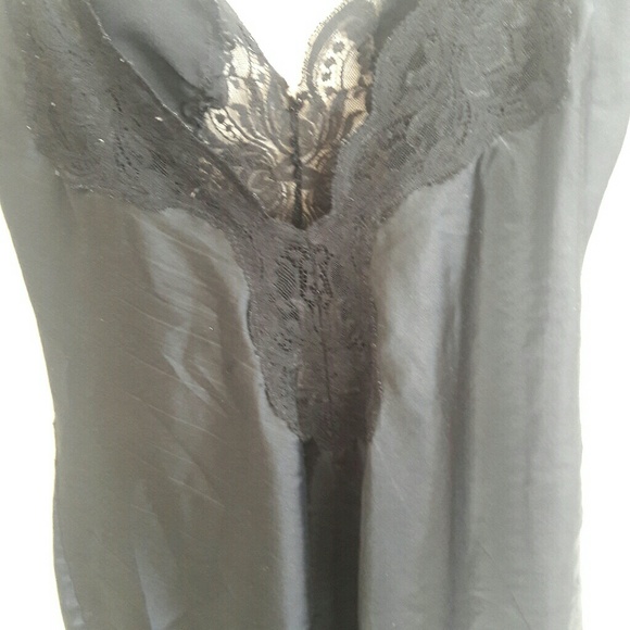 Slip - Picture 1 of 1